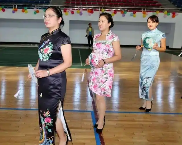 市一中女教师旗袍秀