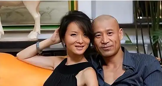 谢兰:21岁成名,丈夫为她做12年丁克,41岁意外怀孕的她现状如何