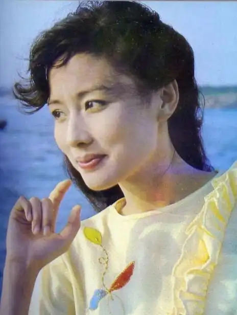 三个妻子貌美如花,60岁"药奸"女友致其怀孕流产