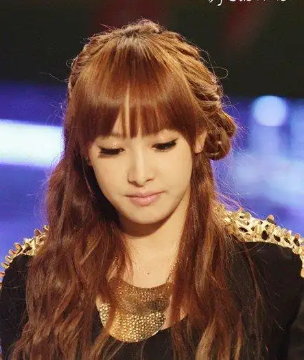 泫雅骂宋茜,宋茜在韩国算顶流吗(宋茜和泫雅什么事件)