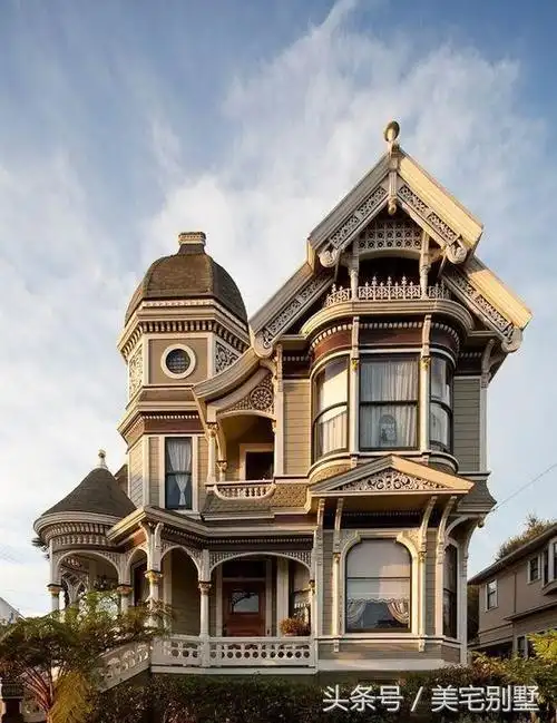 10款城堡,国外人的别墅城堡,仿佛童话世界,好美!