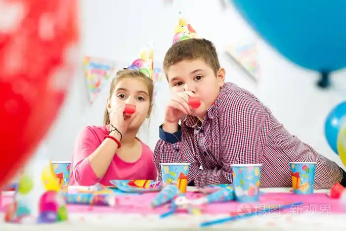 快乐群孩子生日聚会玩乐