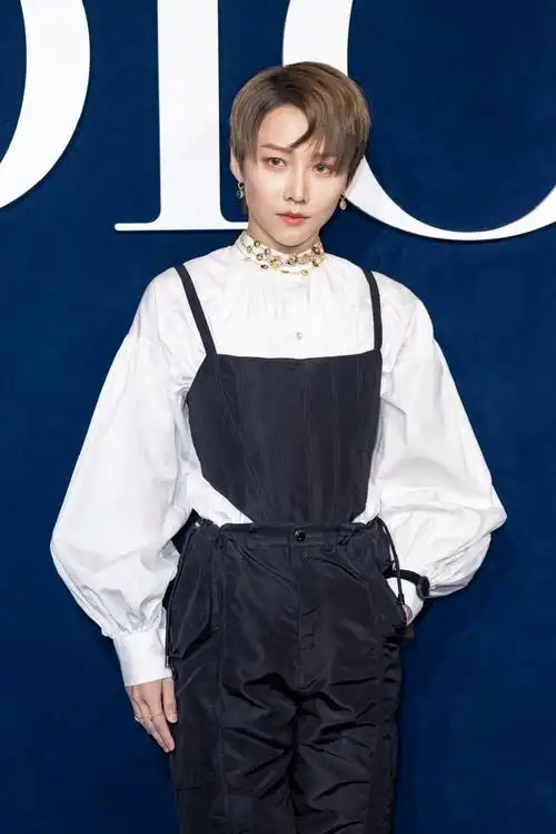 刘雨昕dior迪奥巴黎时装周