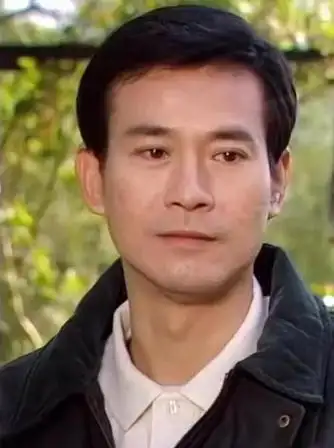 "秋官"郑少秋的风流史17岁就与女友同居生女沈殿霞哺乳期出轨