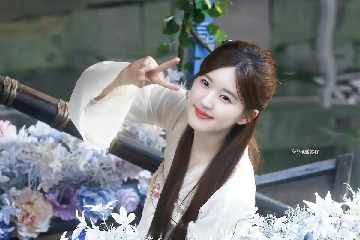 赵露思后浪古装造型剧照孙头头终于要来了吗,古装造型也太美了吧,真的