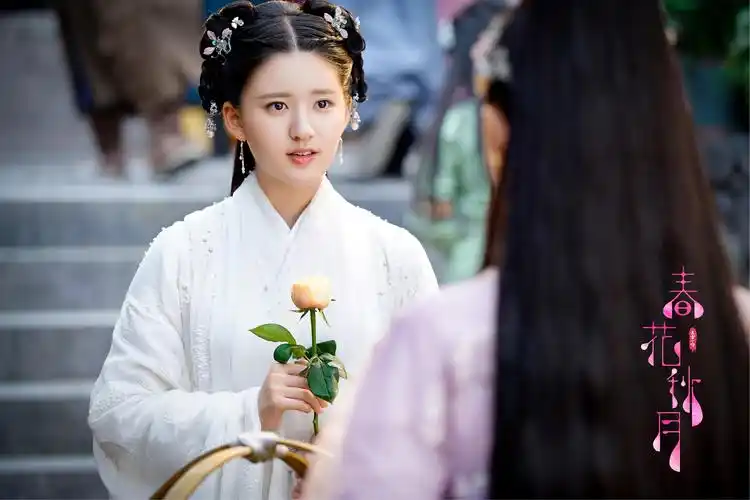 赵露思春花秋月本周五收官人气与口碑双丰收