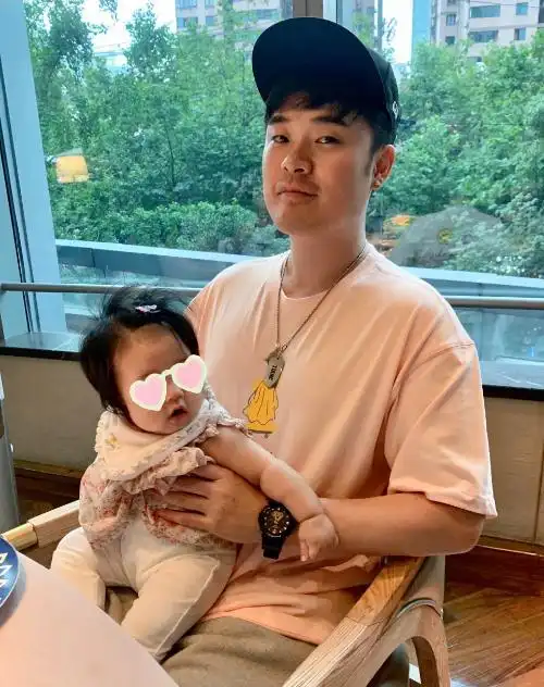 连锁反应来了火锅店风波持续发酵代言也被抵制陈赫陷入危机