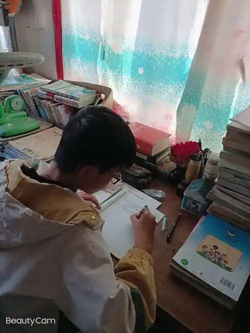 光华实验学校第三大周情感作业.朴鸿飞的10月1的假期生活. - 美篇