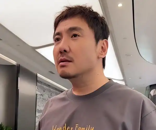 沈腾颈椎手术高清疤痕照曝光,颈后开刀延至背部,后遗症难改变