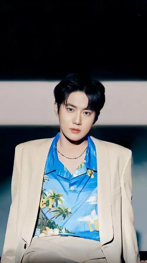 金俊勉solo2##金俊勉grey suit