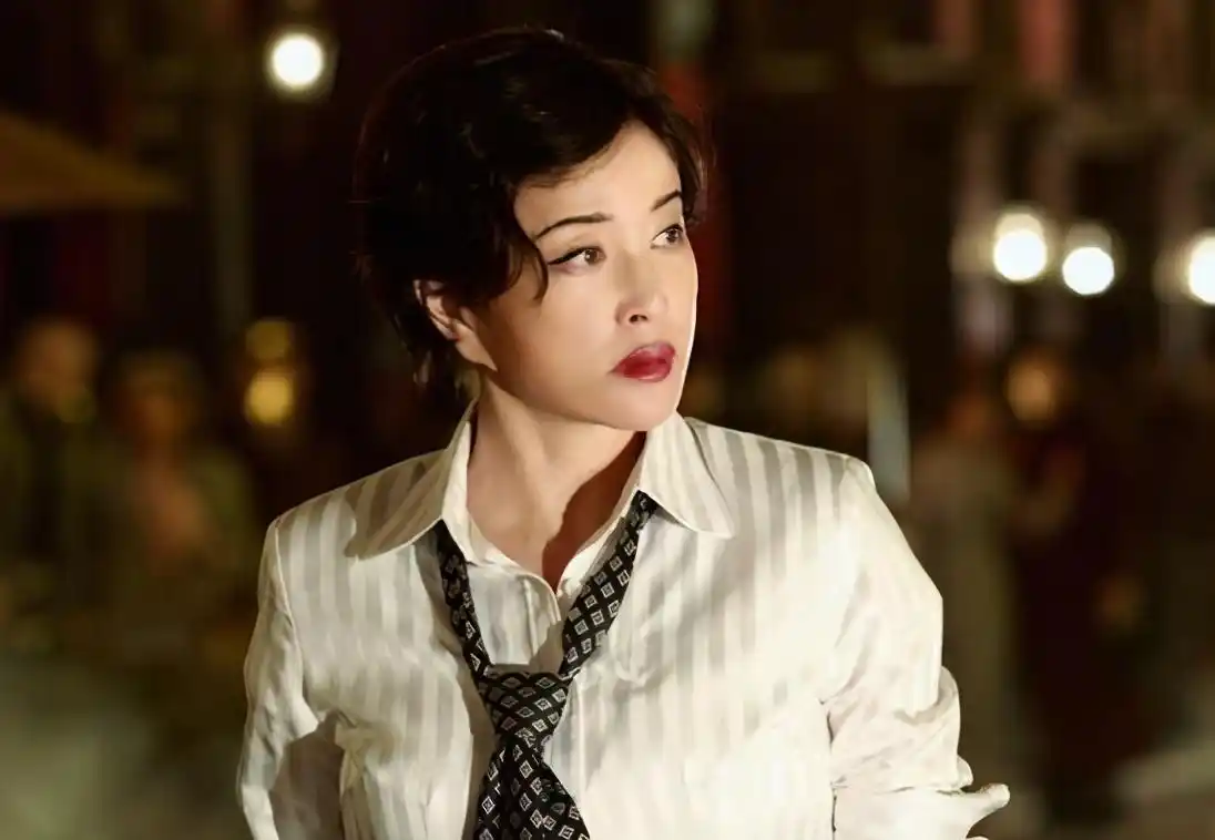 宁静坦言:洗了脸大家都是黄脸婆|冻龄|黄脸婆|刘晓庆_新浪新闻