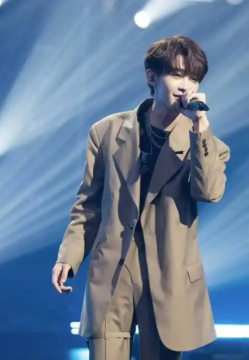 王赫野发文告别《天赐的声音4》|单曲|音乐|张碧晨