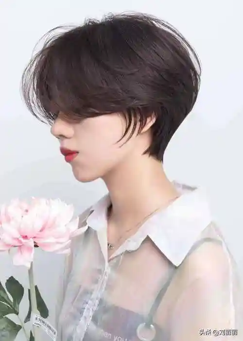 什么人适合短发什么样的女生剪短发帅