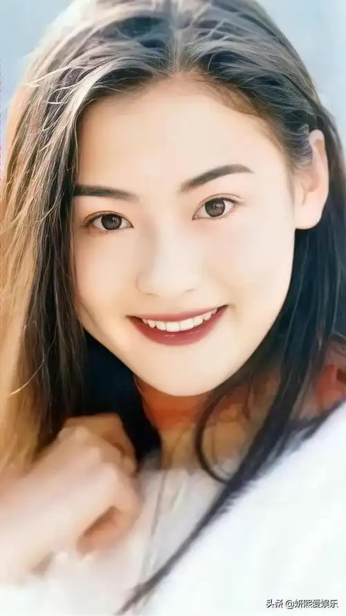 张柏芝年轻时到底有多美?清纯甜美,漂亮迷人,这颜值不输关之琳_网易订