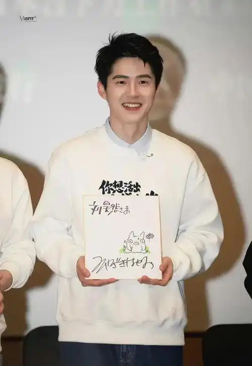 刘昊然跟周冬雨分手后,颜值回春,少年感满满|男神|张子枫_网易订阅