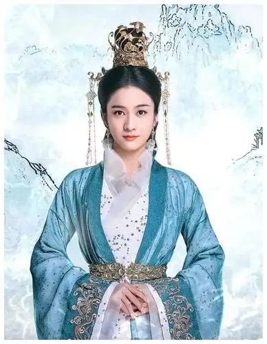 白发皇妃女主角张雪迎古装造型美得像幅画