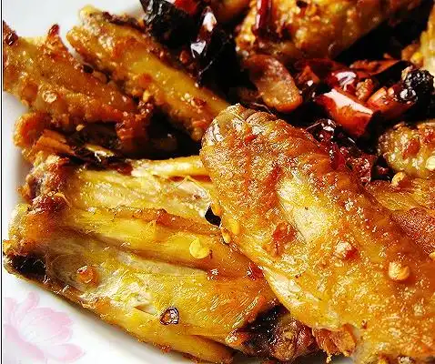 美味的干煸鸡翅