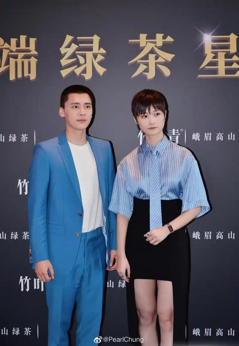 组图老乡见老乡李宇春李易峰同台煮茶俊男靓女气场超a