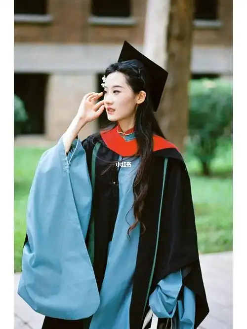 汉服7015学士服,于中山大学