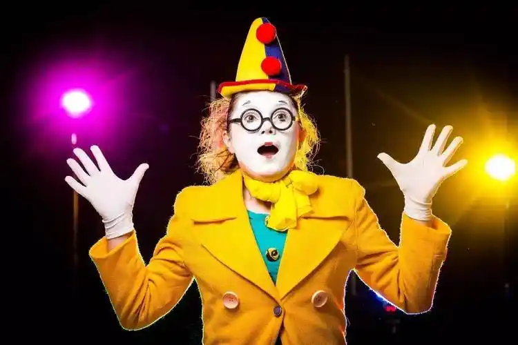 100 小丑大咖齐聚广州陪你过暑假!