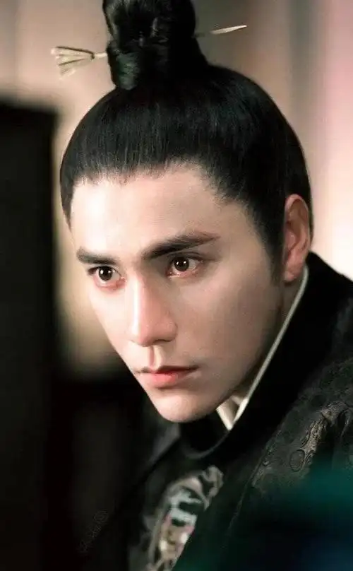 48岁陈坤公开卖惨活该他被网友追着骂