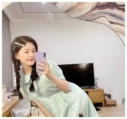 赵露思简约生活圈粉此消彼长家居清新