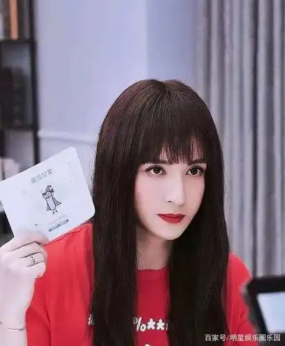 娱乐圈的女装大佬,你最中意哪位?