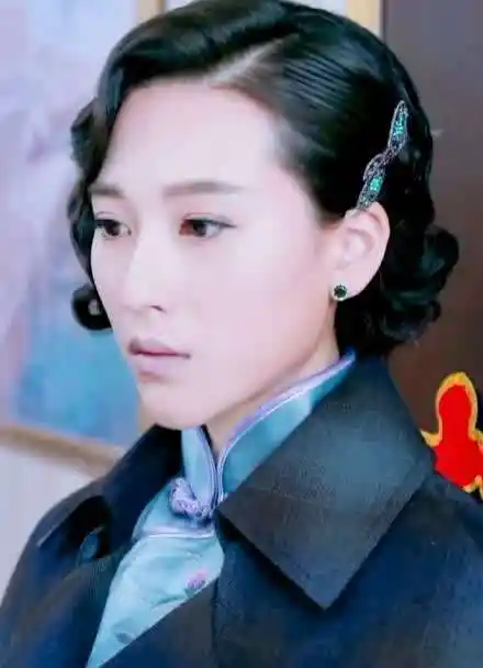 【我的爱情撞上了战争】开了挂的宁丹琳混剪 #余霞