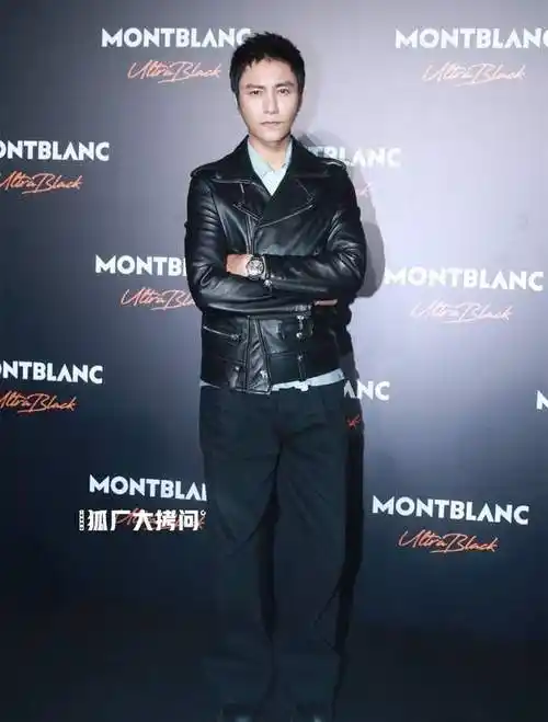 百度身高176的陈坤长得很帅气,45岁的年纪依旧拥有少年气,时尚形象