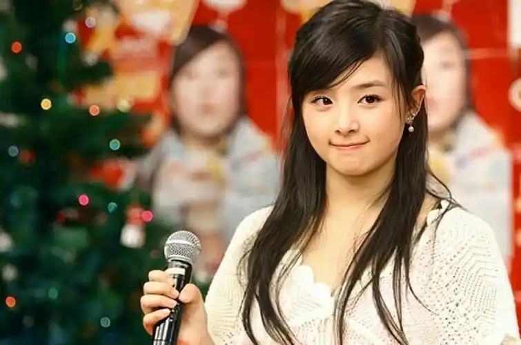 张含韵古早旧照