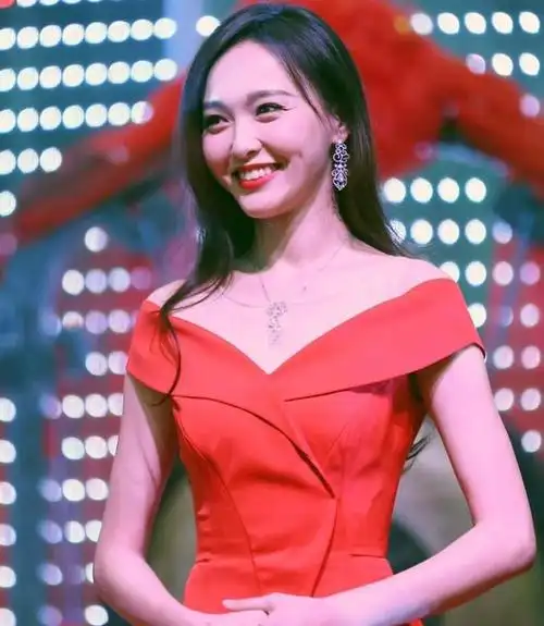 衣服唐嫣同款一字肩连衣裙派对小礼服敬酒服红裙子结婚新娘回门 红色