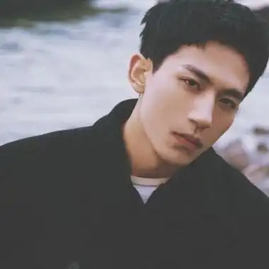 帅气男生头像高清大图阳光男生酷酷的真人时尚头像大全