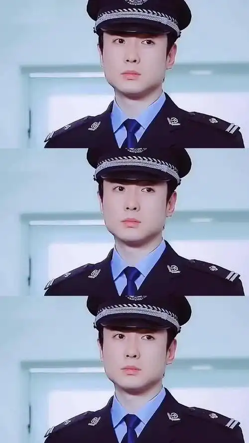 年轻的#沈腾,就算披件破绿皮袄子也很帅啊,不愧为军艺校草#盛世美颜