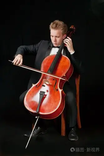 大提琴演奏家