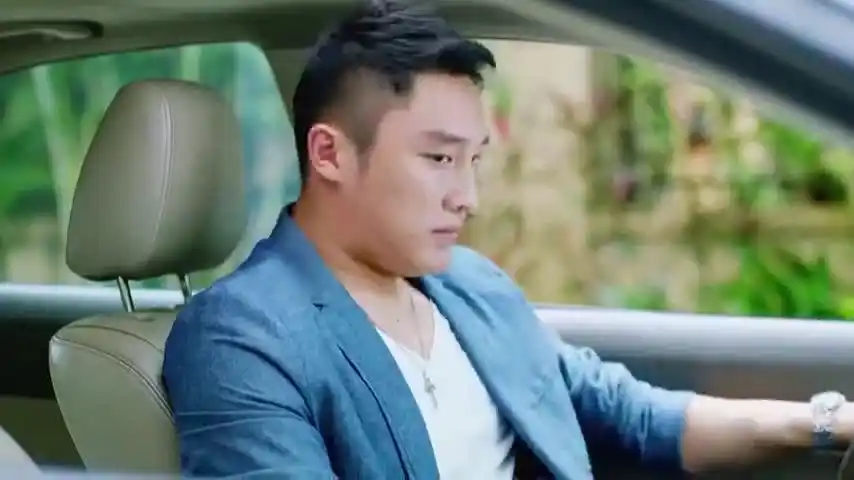 家庭秘密:洪一平给赵老板当说客,让刘子月加入公司