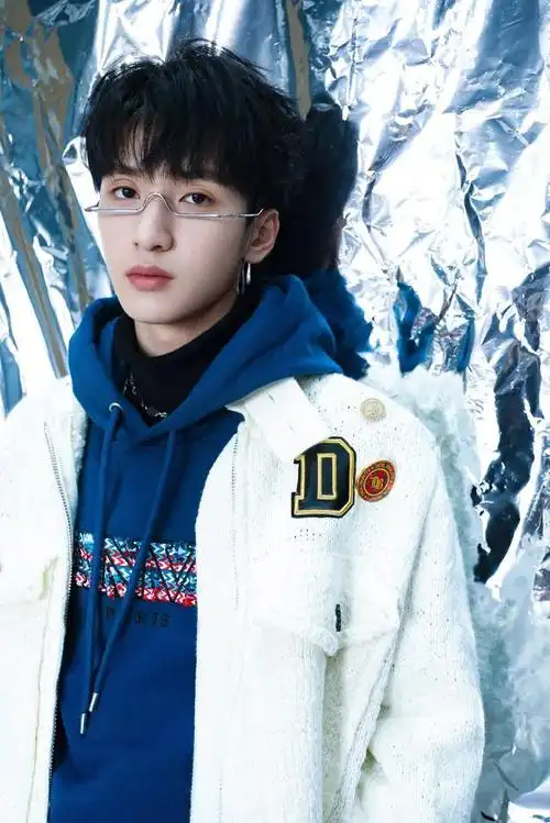 时代少年团严浩翔优质欧式双眼皮