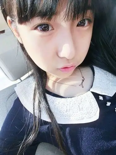 唯美好看的qq女生皮肤 孤单心事