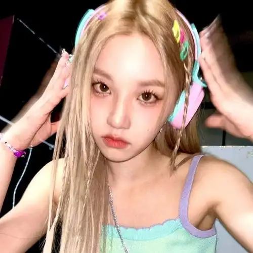 宋雨琦超话98#宋雨琦0923生日快乐#元气甜豆宋雨琦99自修//头像