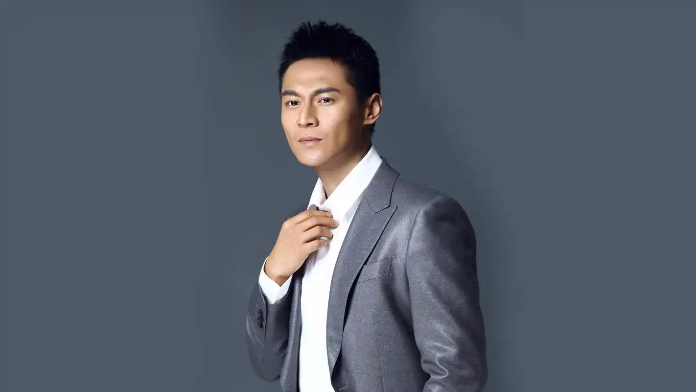 型男帅哥刘冠翔西装写真壁纸下载