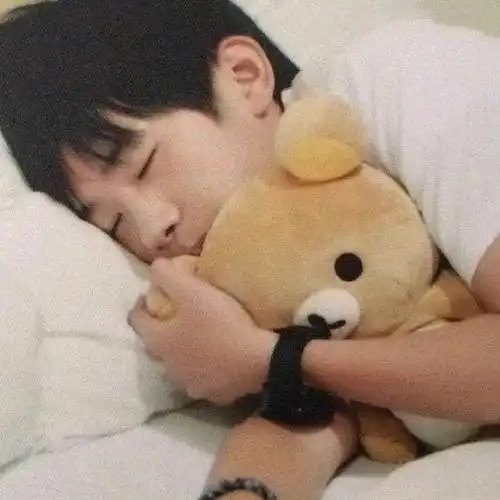 我的意思是我好想抱抱你啊#易烊千玺