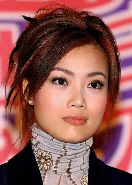 年龄越大却变得越惊艳,容祖儿的"颜值进化路",普通女人也能学_五官