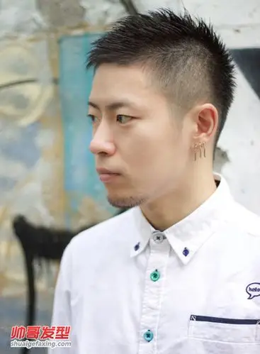 最新的六款潮男帅气短发 2016夏季男生换发型必看(3)-男生短发-帅哥