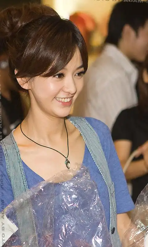 480x800 美女 台湾 陈意涵     来自台湾的美女大发陈意涵,参演很偶像