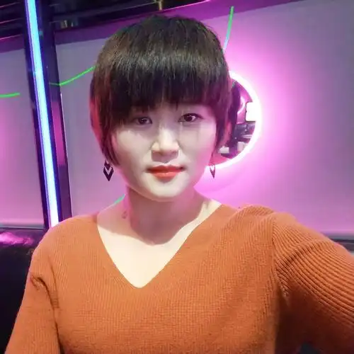 跟ta联系愿得一人心,白首不相离23岁, 女, 广东梅州, 未婚, 2千以下