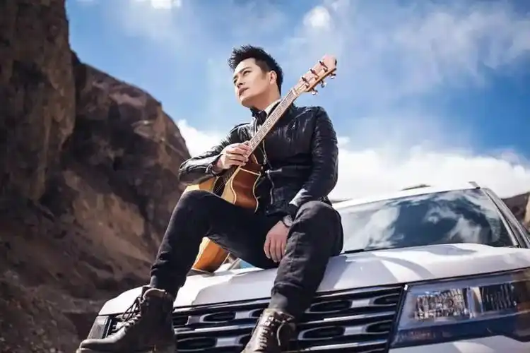 "草原王子"云飞最经典的100首金曲,首首动听!(值得收藏)