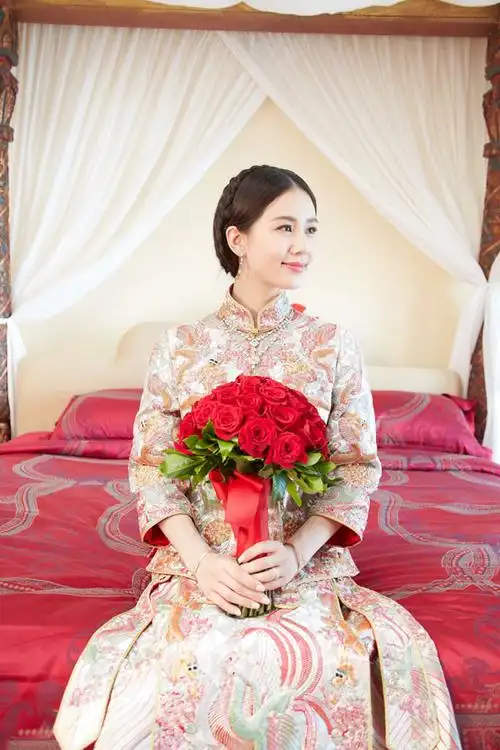 刘诗诗吴奇隆配戴戴比尔珠宝斯于巴厘岛谱写幸福圆满