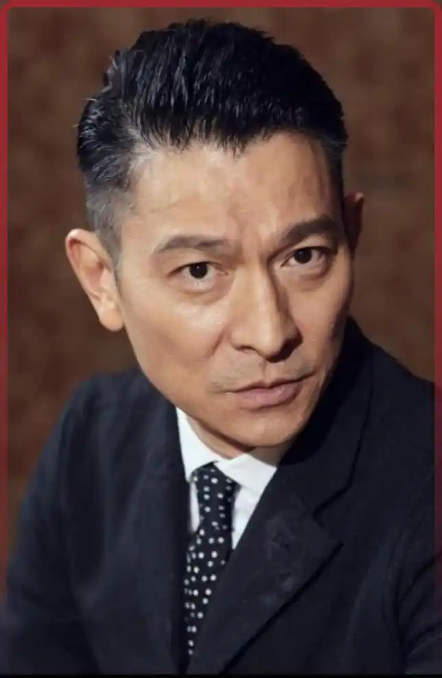 赵薇上热搜的那天刘德华也被曝光了