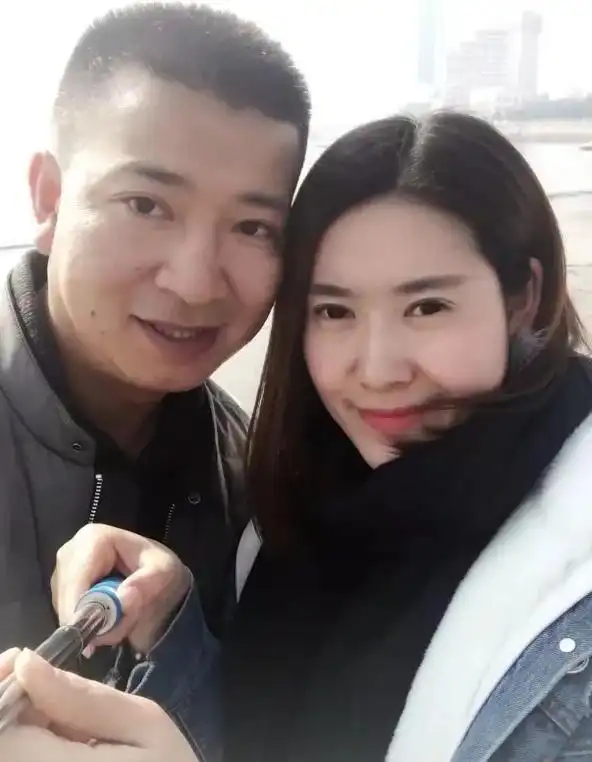 陈红军烈士妻子发文山远天高长相忆