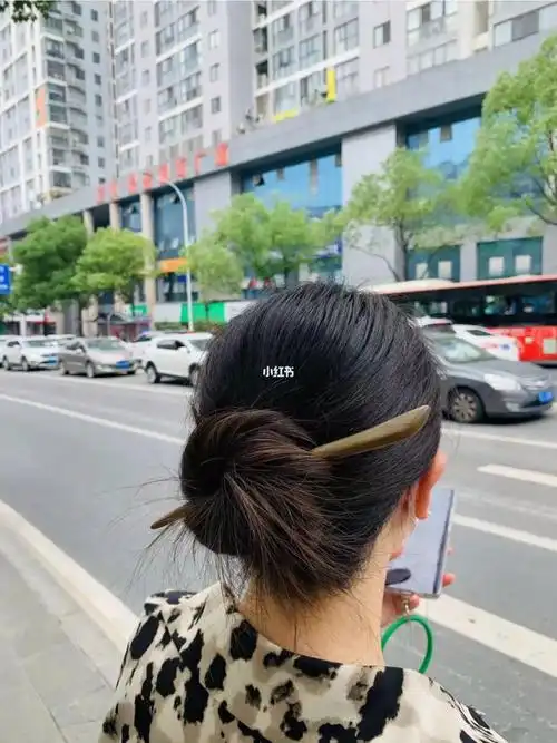 发根发梢两个色儿