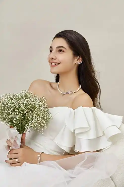 普通人也能模仿的女明星珍珠搭配_赫拉_珠宝_风格